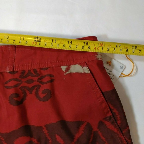 Quick silver Red Swim Shorts Size 32 - Picture 6 of 8